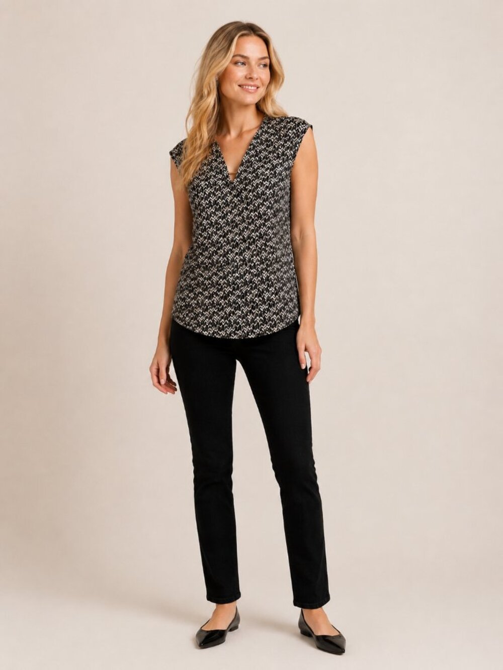 Jones New York Chevron Herringbone Print Sleeveless V-Neck Blouse Medium #A3593